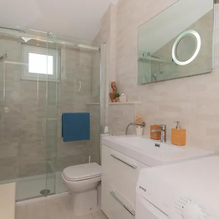 2 Bedroom Lovely In 公寓