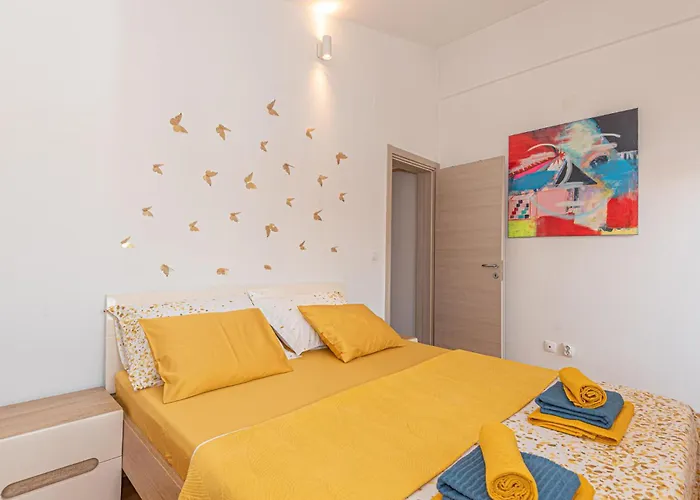 Apartamento 2 Bedroom Lovely In *