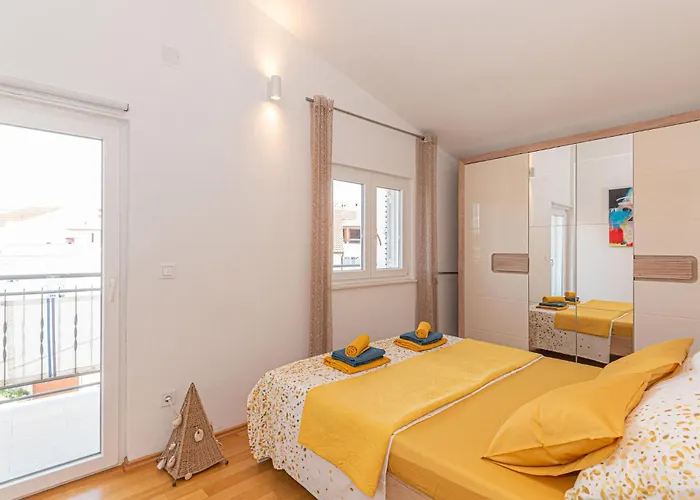 2 Bedroom Lovely In Apartamento